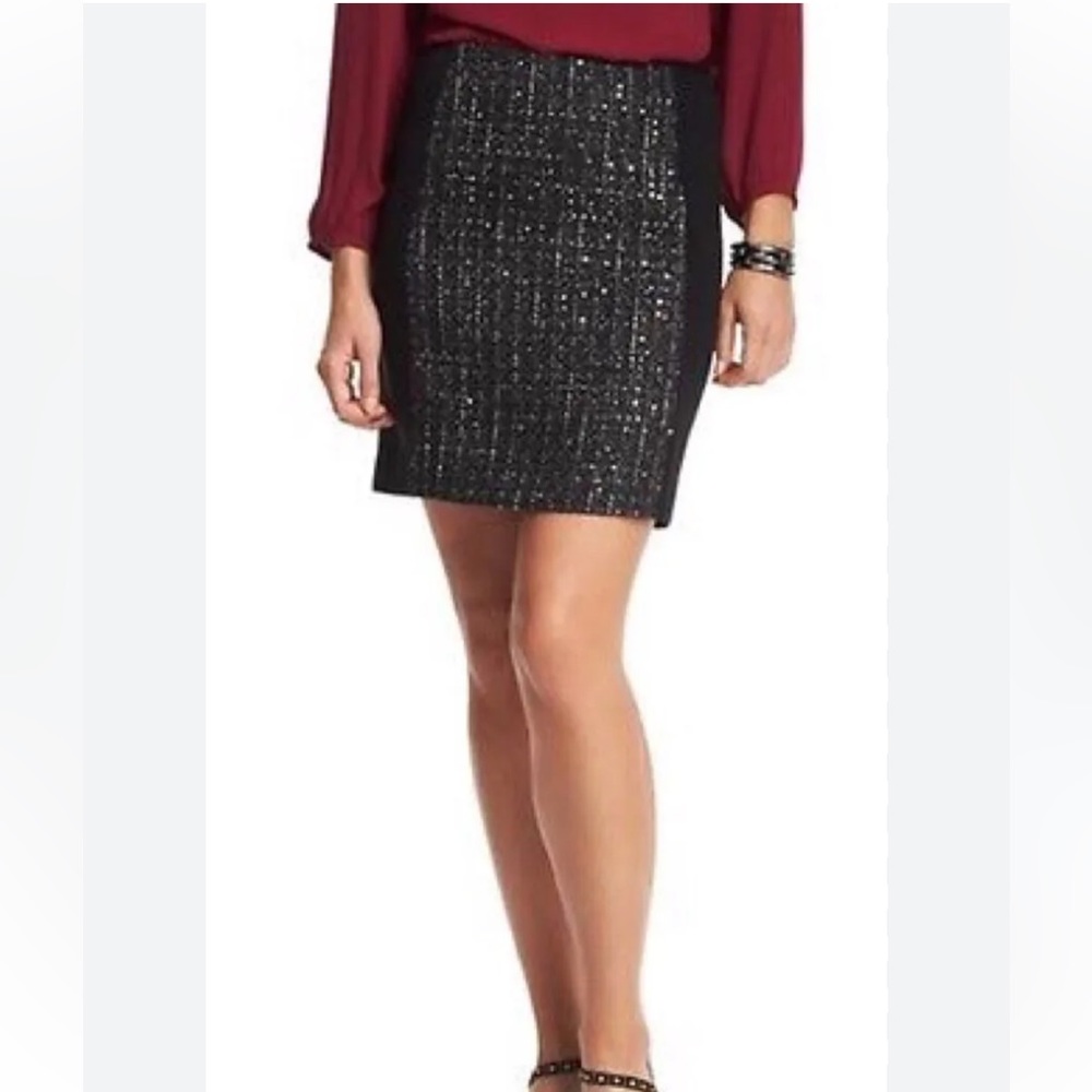 Ann Taylor Loft‎ Skirt. Size 4.